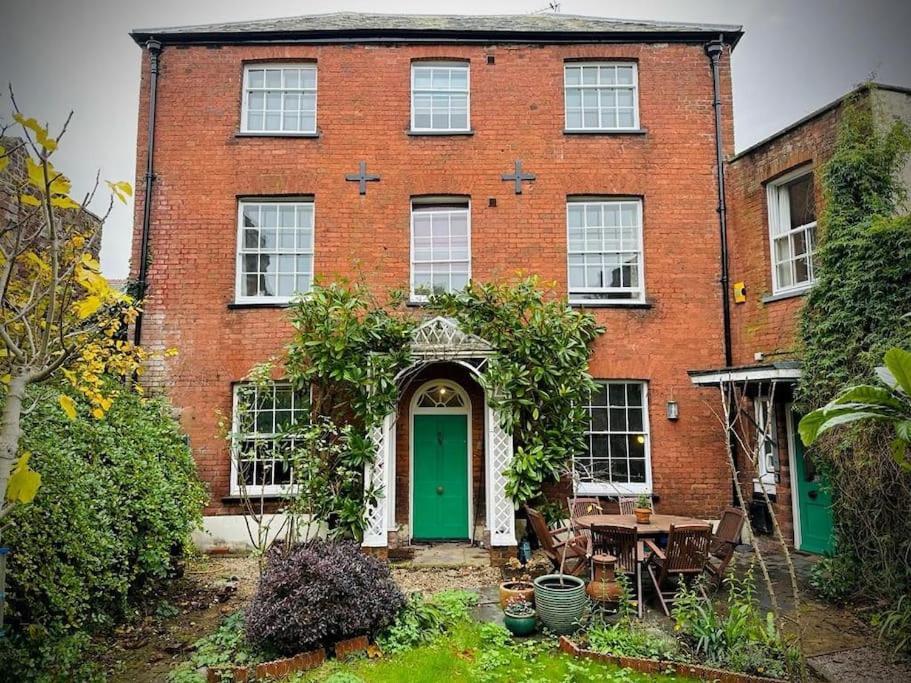 Villa Large Georgian House In Heart Of Exeter Exterior foto